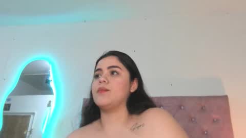 laurenlaine online show from May 2026 03:44:01 AM