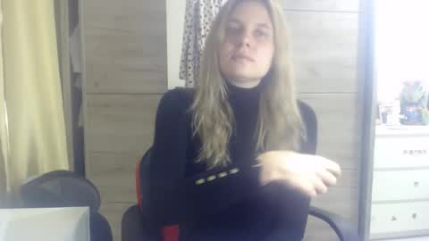 Snapshot of laurenmy chatting on October 2025 09:30:01 AM laurenmy online show from October 2025 09:30:01 AM