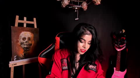 Snapshot of laurenrousexx chatting on January 2025 01:15:01 AM LAUREN INDEPENDENT MODEL HELP ME REACH 100 LIKES PLS online show from January 2025 01:15:01 AM
