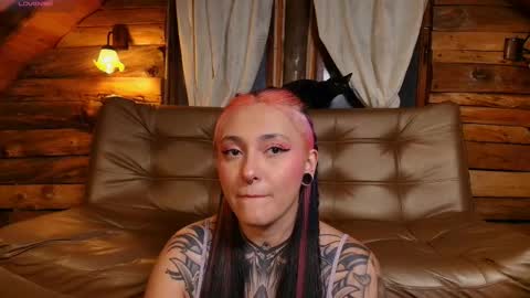 Snapshot of laurensex4 chatting on November 2025 04:00:02 AM Lauren and Cristopher online show from November 2025 04:00:02 AM