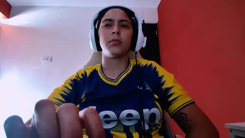 Laurent online show from February 2025 04:00:02 PM