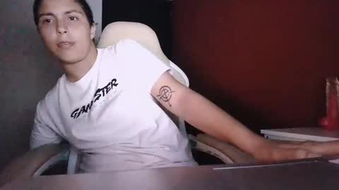 Laurent online show from February 2025 06:26:02 AM