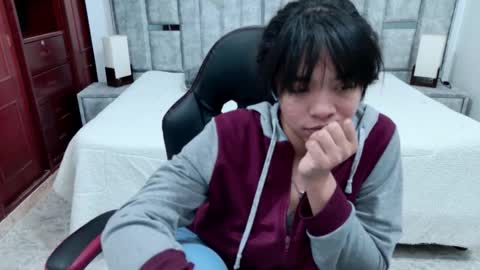 Snapshot of laurent1_ chatting on March 2026 08:19:01 AM laurent online show from March 2026 08:19:01 AM