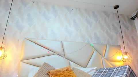 Laurent online show from February 2026 11:14:02 AM