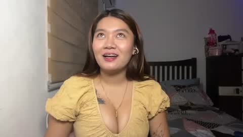 Snapshot of laurielacombe chatting on July 2026 10:22:01 AM Grace online show from July 2026 10:22:01 AM