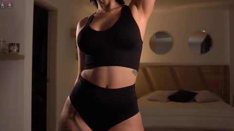 laurita_4 online show from February 2026 01:15:02 PM