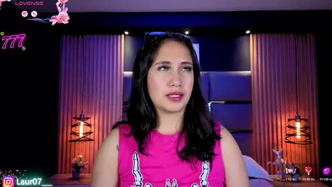 Lau Roberts online show from April 2026 04:03:02 AM