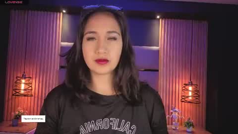 Lau Roberts online show from June 2026 03:53:01 AM