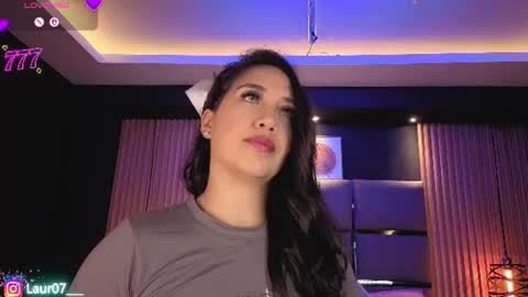 Lau Roberts online show from June 2026 03:44:02 AM
