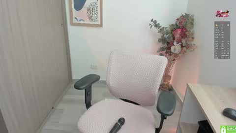 Lauryn online show from October 2025 05:33:01 PM