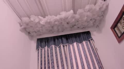 Lauu G online show from November 2025 10:48:01 AM