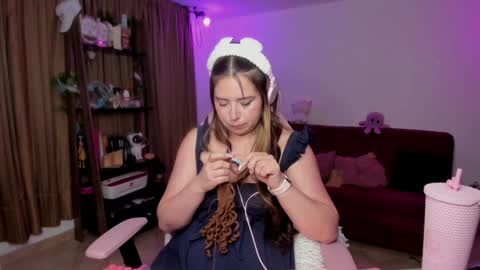          online show from January 2025 07:37:01 AM