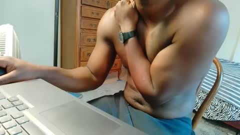 Snapshot of lavanderbrown chatting on October 2025 05:14:02 PM lavanderbrown online show from October 2025 05:14:02 PM