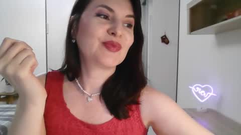 Snapshot of lavender_victoria chatting on December 2024 06:42:02 PM Diana online show from December 2024 06:42:02 PM