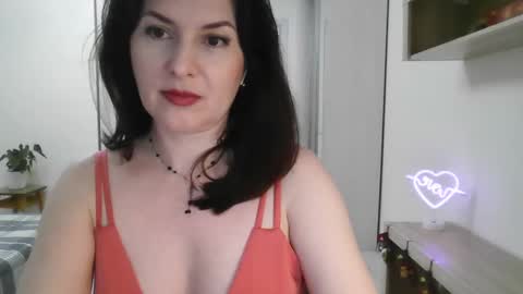 Snapshot of lavender_victoria chatting on January 2025 05:53:01 PM Diana online show from January 2025 05:53:01 PM