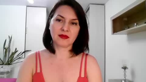Diana  online show from April 2026 05:14:01 PM