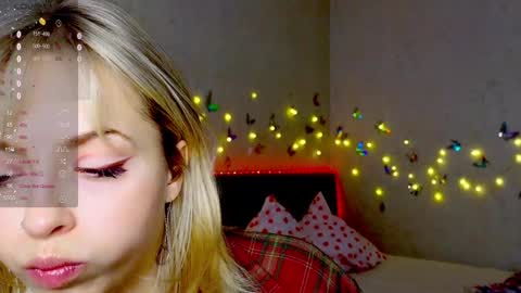 Snapshot of lavenderlav chatting on January 2025 04:29:01 PM Melissa online show from January 2025 04:29:01 PM