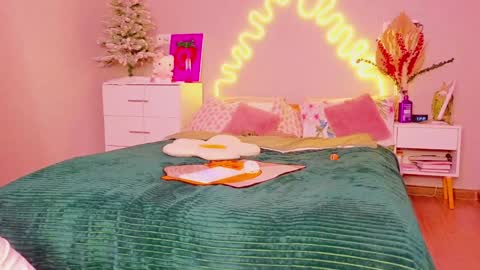 Snapshot of lavenderlav chatting on January 2025 04:41:01 PM Melissa online show from January 2025 04:41:01 PM