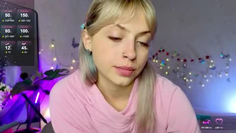 Snapshot of lavenderlav chatting on September 2025 09:41:02 AM Melissa online show from September 2025 09:41:02 AM