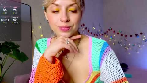 Snapshot of lavenderlav chatting on September 2025 12:05:02 PM Melissa online show from September 2025 12:05:02 PM