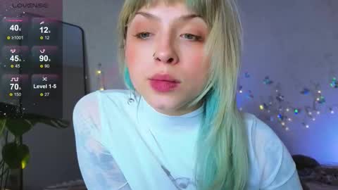 Snapshot of lavenderlav chatting on December 2025 01:09:01 PM Melissa online show from December 2025 01:09:01 PM