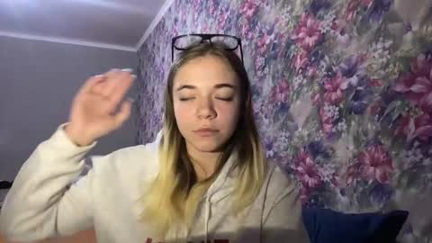 Elizabeth online show from February 2026 04:14:02 PM