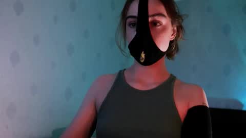 Lavinda online show from September 2025 01:13:02 PM