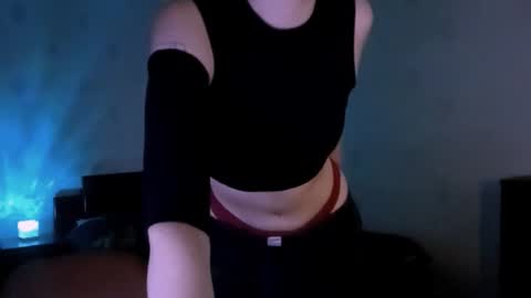 Lavinda online show from November 2025 08:17:01 AM