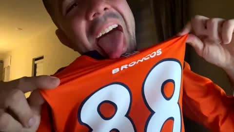 Snapshot of law_cambio chatting on January 2025 10:56:01 AM law_cambio online show from January 2025 10:56:01 AM