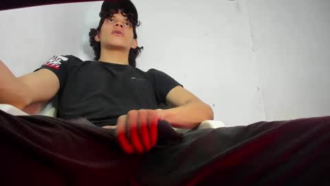 Snapshot of lax777_ chatting on October 2025 05:08:02 AM ZAmbrano online show from October 2025 05:08:02 AM