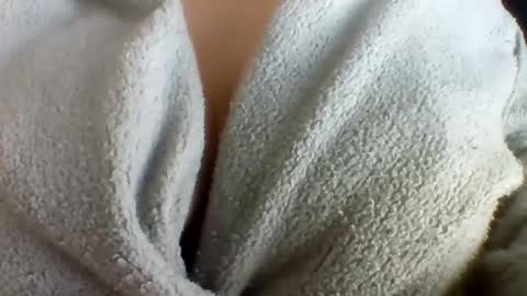 layannalea online show from April 2026 09:30:02 PM