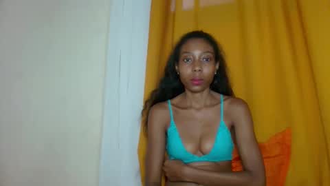 layannek online show from February 2026 02:43:02 AM