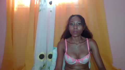 layannek online show from April 2026 07:01:01 AM