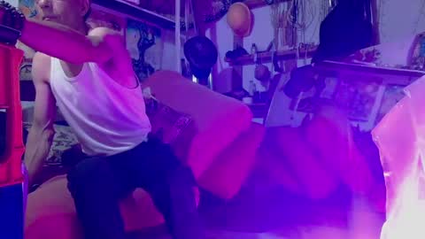 Laye19 online show from December 2024 05:17:02 AM