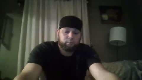 Snapshot of layinlow42 chatting on January 2025 12:11:01 AM layinlow42 online show from January 2025 12:11:01 AM
