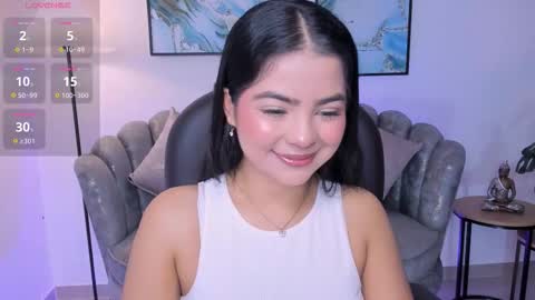 Snapshot of layla_breezee_ chatting on December 2025 12:10:01 PM Layla Breezee online show from December 2025 12:10:01 PM