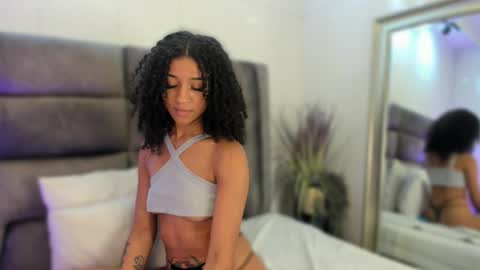 layla_clarke online show from March 2025 06:33:02 AM