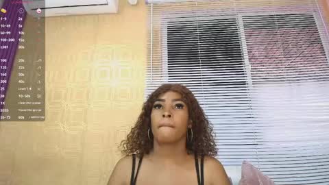 Snapshot of layla_lell chatting on June 2026 12:44:02 PM L A Y L A online show from June 2026 12:44:02 PM