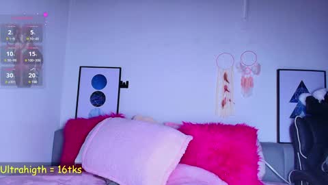 Layla online show from January 2025 01:46:01 PM