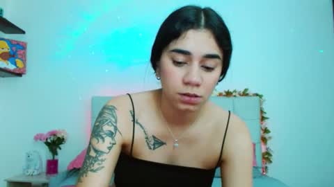 Snapshot of layla_roma chatting on December 2024 11:12:02 PM Lia and Rachel online show from December 2024 11:12:02 PM