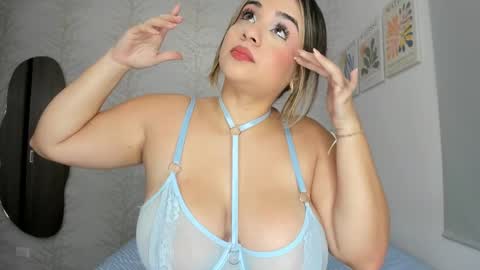 Snapshot of layla_vanegas chatting on February 2025 05:26:01 PM Layla Vanegas online show from February 2025 05:26:01 PM
