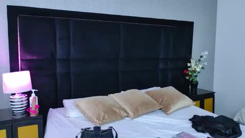 Lau online show from January 2026 01:49:01 PM