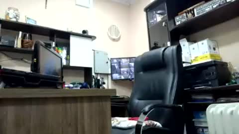 kelly online show from June 2026 08:32:02 PM