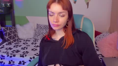 Snapshot of layladiaries chatting on April 2026 10:40:02 PM Layla 3 online show from April 2026 10:40:02 PM