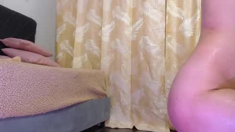 Snapshot of laylafoxy_tay chatting on February 2025 06:17:02 AM laylafoxy_tay online show from February 2025 06:17:02 AM