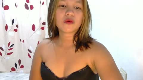 Nimfa online show from May 2026 09:39:02 AM