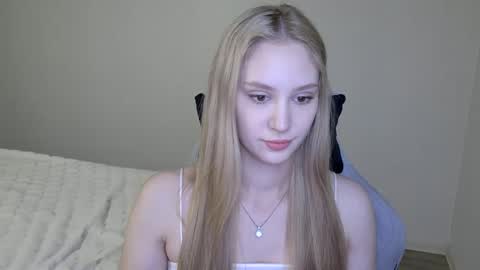 LaylaPretty001 online show from October 2025 04:20:02 AM