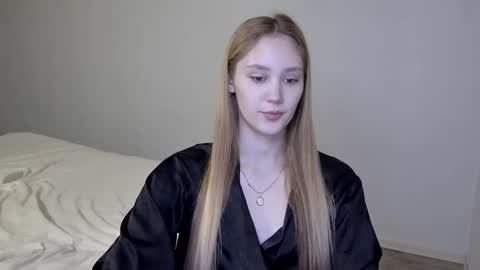 Laylla001 online show from January 2025 05:43:02 AM