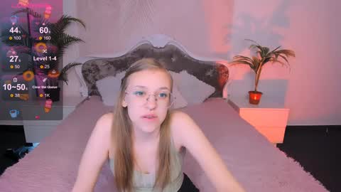 layriantavee online show from December 2024 06:57:02 AM