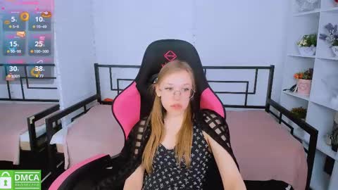 layriantavee online show from March 2025 11:01:02 AM